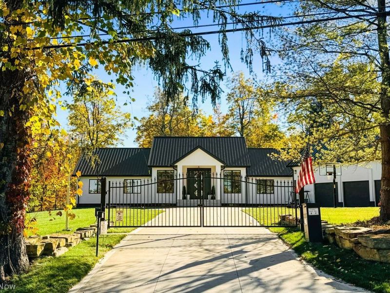 2110 Mattingly Road, Hinckley, OH 44233 Photo 2