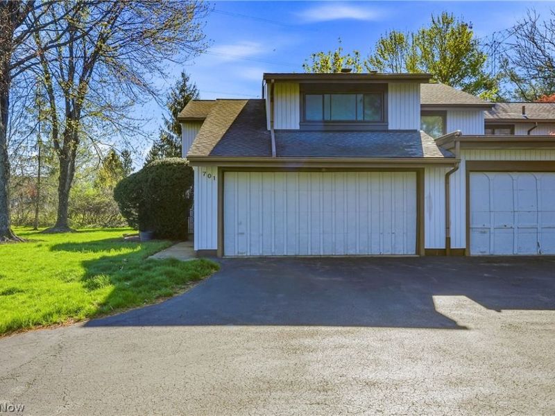 701 Tinkers Lane , Unit 2101, Sagamore Hills, OH 44067 Photo 1