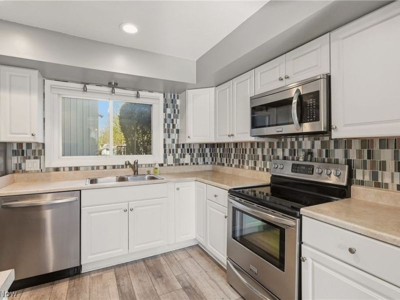 701 Tinkers Lane , Unit 2101, Sagamore Hills, OH 44067 Photo 10