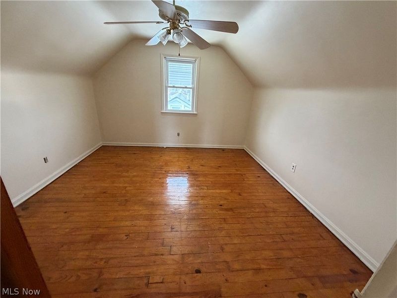 12510 Grimsby Avenue, Cleveland, OH 44135 Photo 3