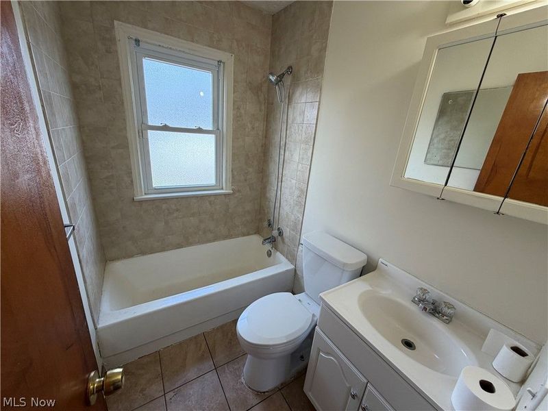 12510 Grimsby Avenue, Cleveland, OH 44135 Photo 6