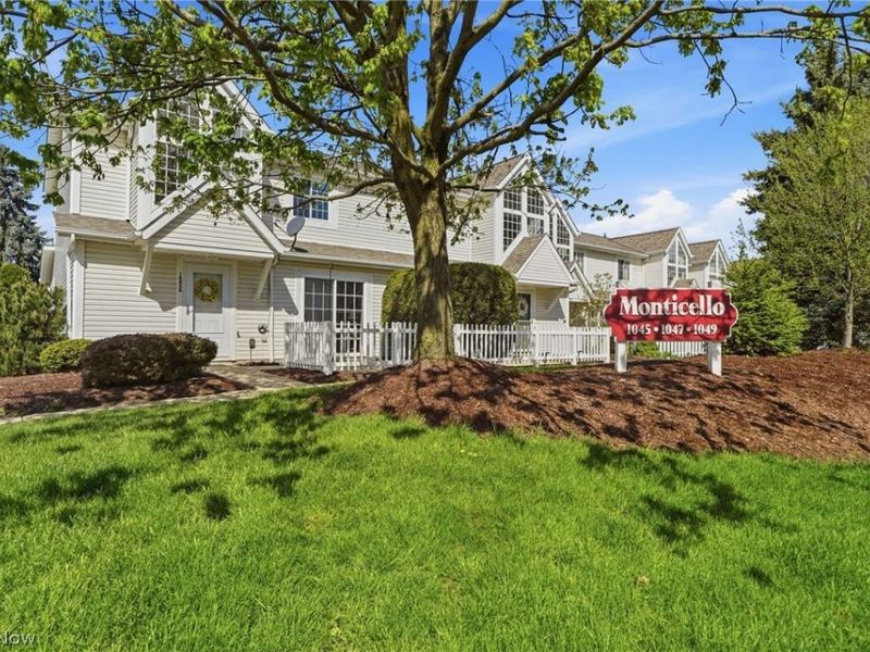 1045 N Jefferson Street, Unit D, Medina, OH 44256 Photo 2