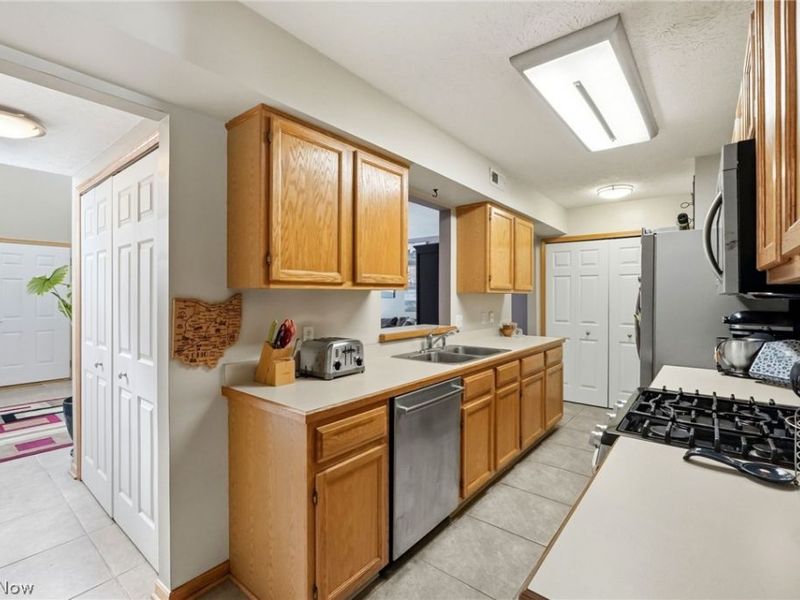 1045 N Jefferson Street, Unit D, Medina, OH 44256 Photo 24