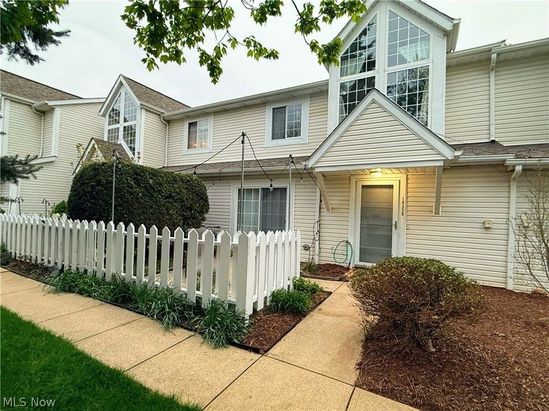 1045 N Jefferson Street, Unit D, Medina, OH 44256 Photo 4