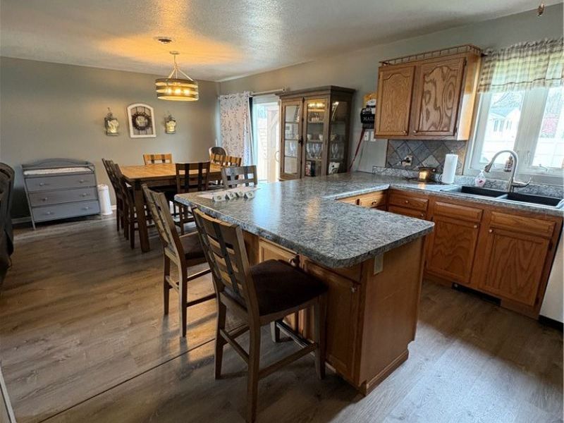 1281 Signature Drive, Youngstown, OH 44515 Photo 2