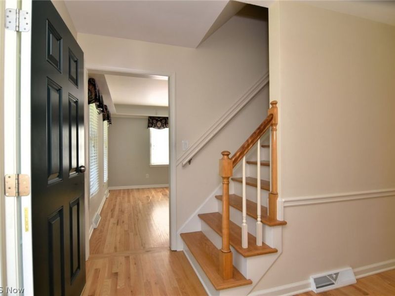 118 Clairhaven Drive, Hudson, OH 44236 Photo 2