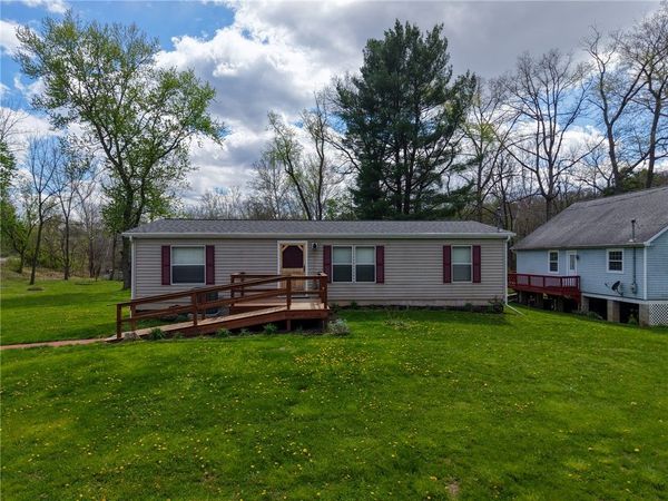 230 Cottage Lane, Unit 200, Evans City, PA 16033