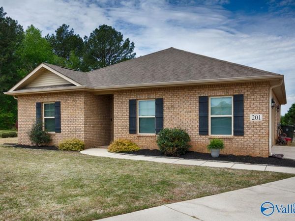 201 Dinner Tree Square, Huntsville, AL 35811