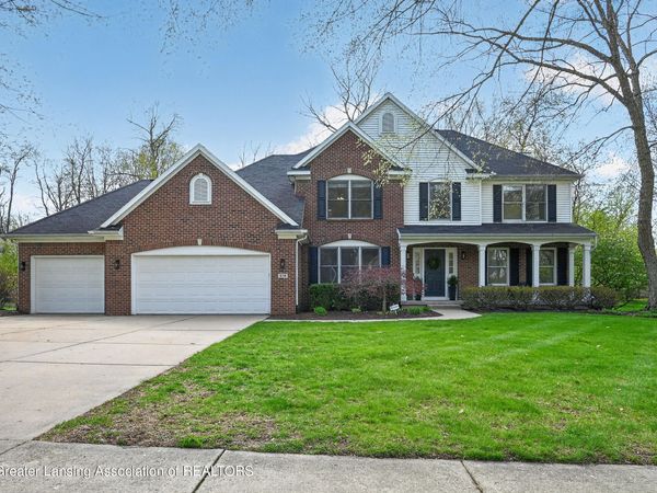 518 Looking Glass Glen, DeWitt, MI 48820