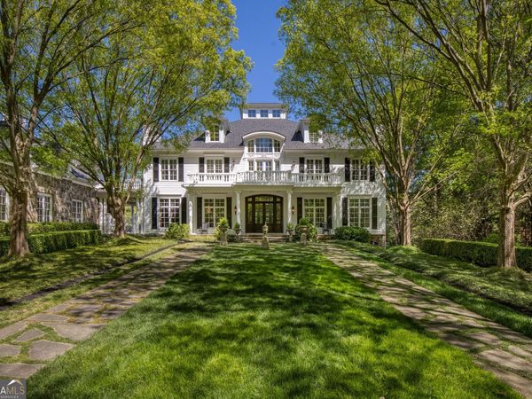 1095 Stonegate Court, Roswell, GA 30075