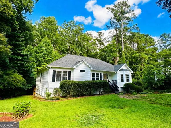 567 Leah Drive, Powder Springs, GA 30127