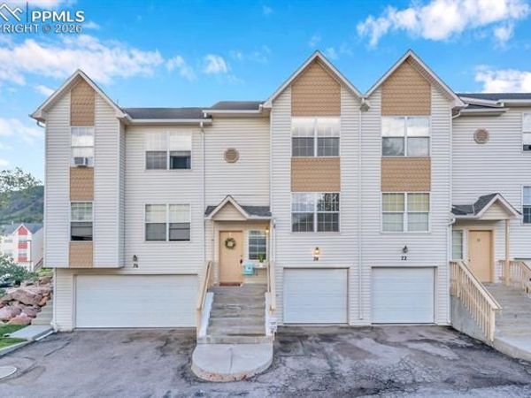 74 Vale Circle, Palmer Lake, CO 80133