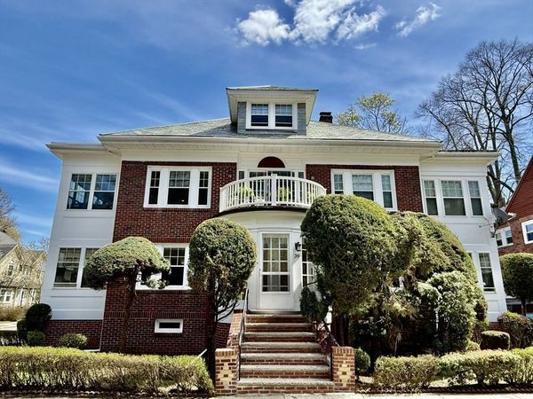 39 Greycliff Road, Boston, MA 02135