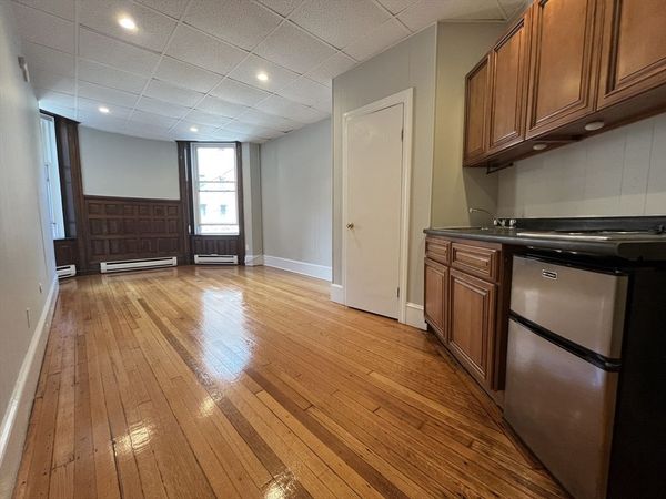 868 Beacon, Unit 2, Boston, MA 02215