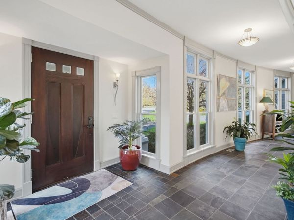 24 Prynne Ridge Rd, Longmeadow, MA 01106