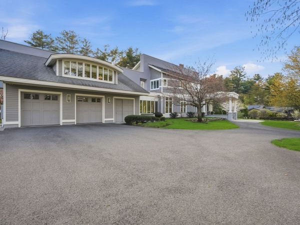 24 Prynne Ridge Rd, Longmeadow, MA 01106