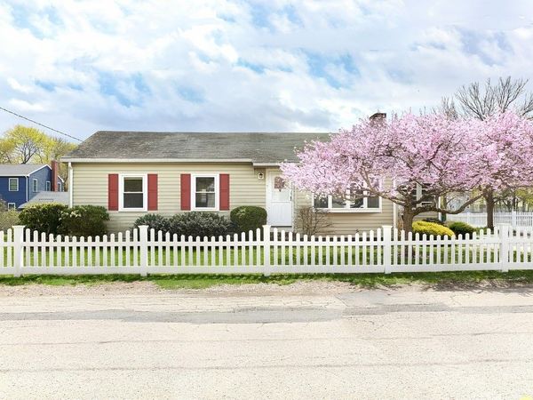 5 Arch Street, Abington, MA 02351