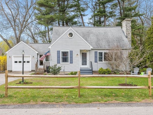 4 Subway Avenue, Chelmsford, MA 01824