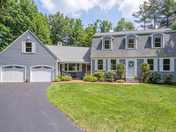 6 Smythe Circle, North Reading, MA 01864