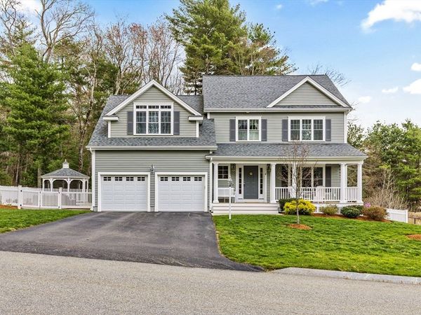 4 Brookmeadow Ln, Grafton, MA 01560