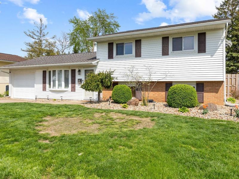 3012 E Bayview Lane, Sandusky, OH 44870 Photo 2