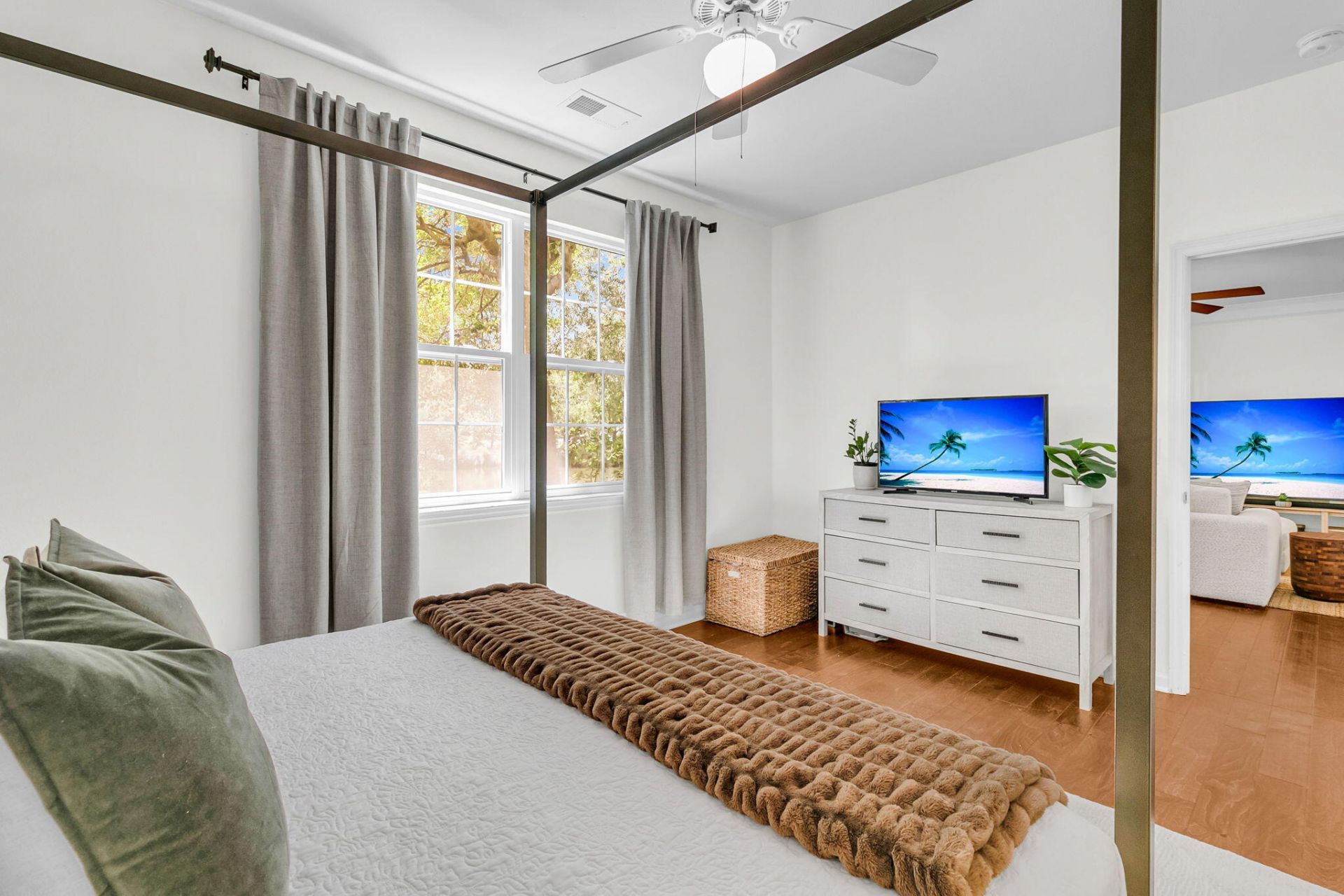 1575 Cambridge Lakes Drive Photo 15