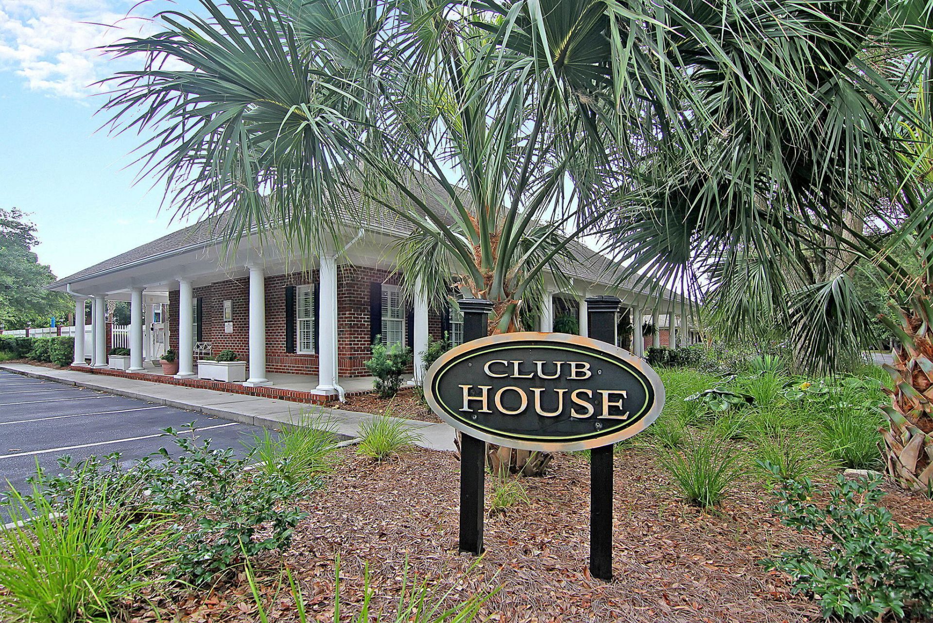 1575 Cambridge Lakes Drive Photo 34