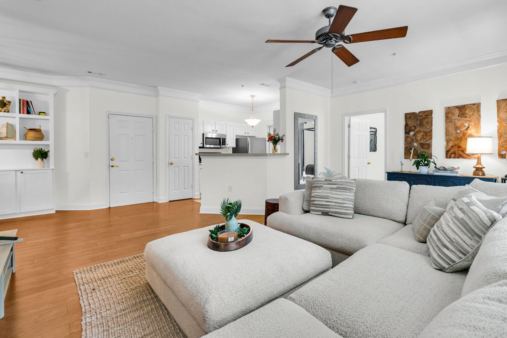 1575 Cambridge Lakes Drive Photo 4