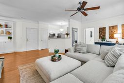 1575 Cambridge Lakes Drive photo 4