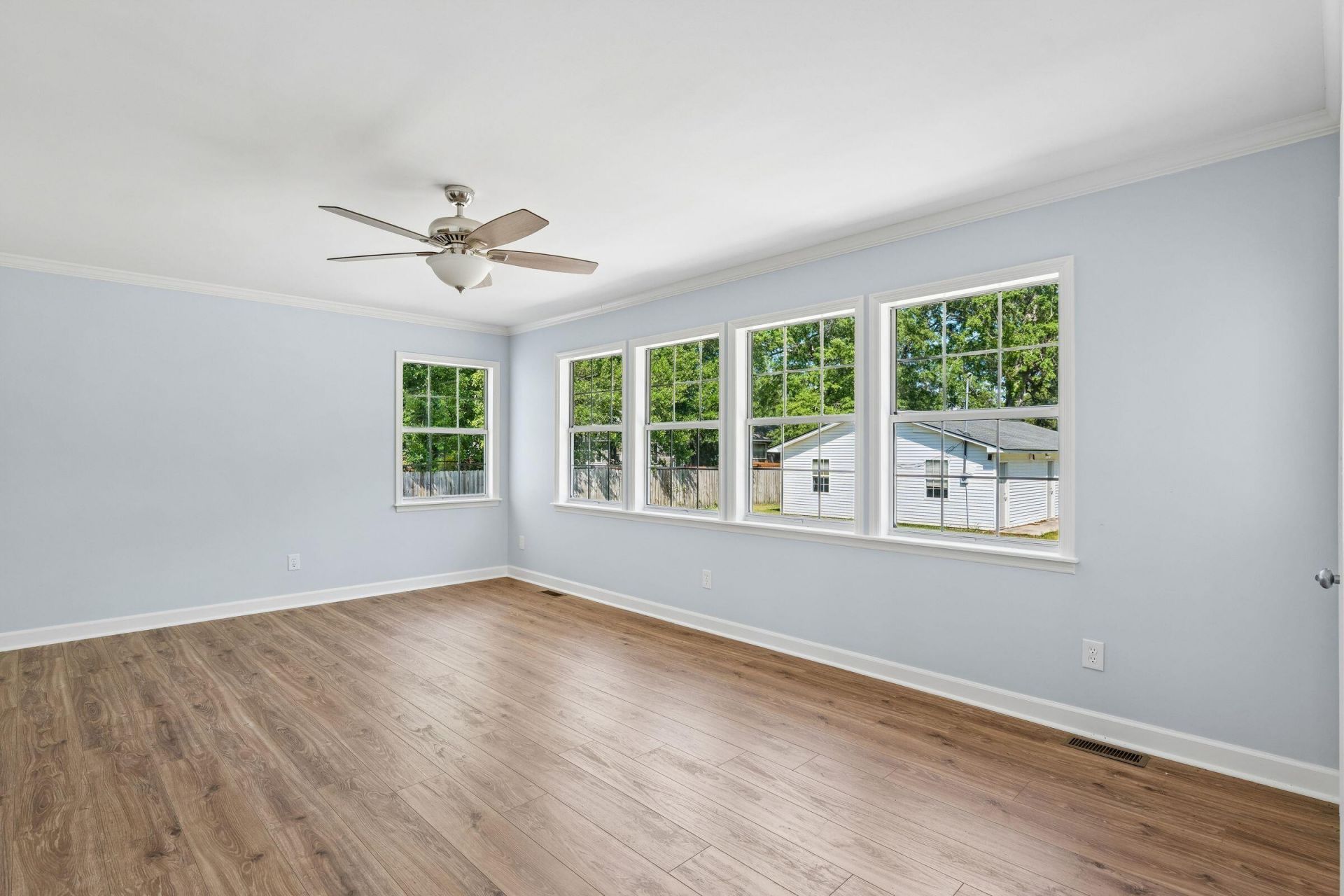 1004 Magnolia Lane Photo 23