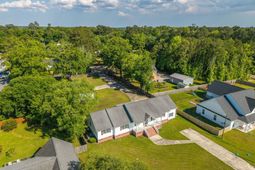 1004 Magnolia Lane photo 4