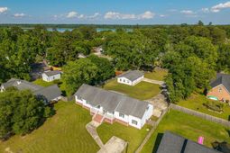 1004 Magnolia Lane photo 4