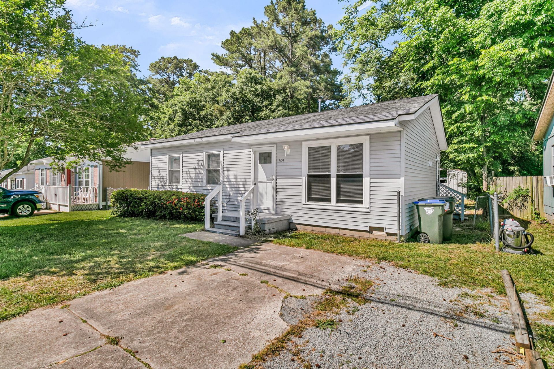 509 E Richardson Avenue Photo 4
