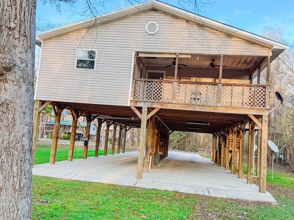 115 Hickory Lane, Lucedale, MS 39452