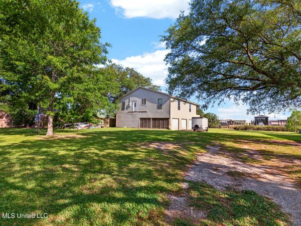 11548 Bayou View Drive, Bay Saint Louis, MS 39520