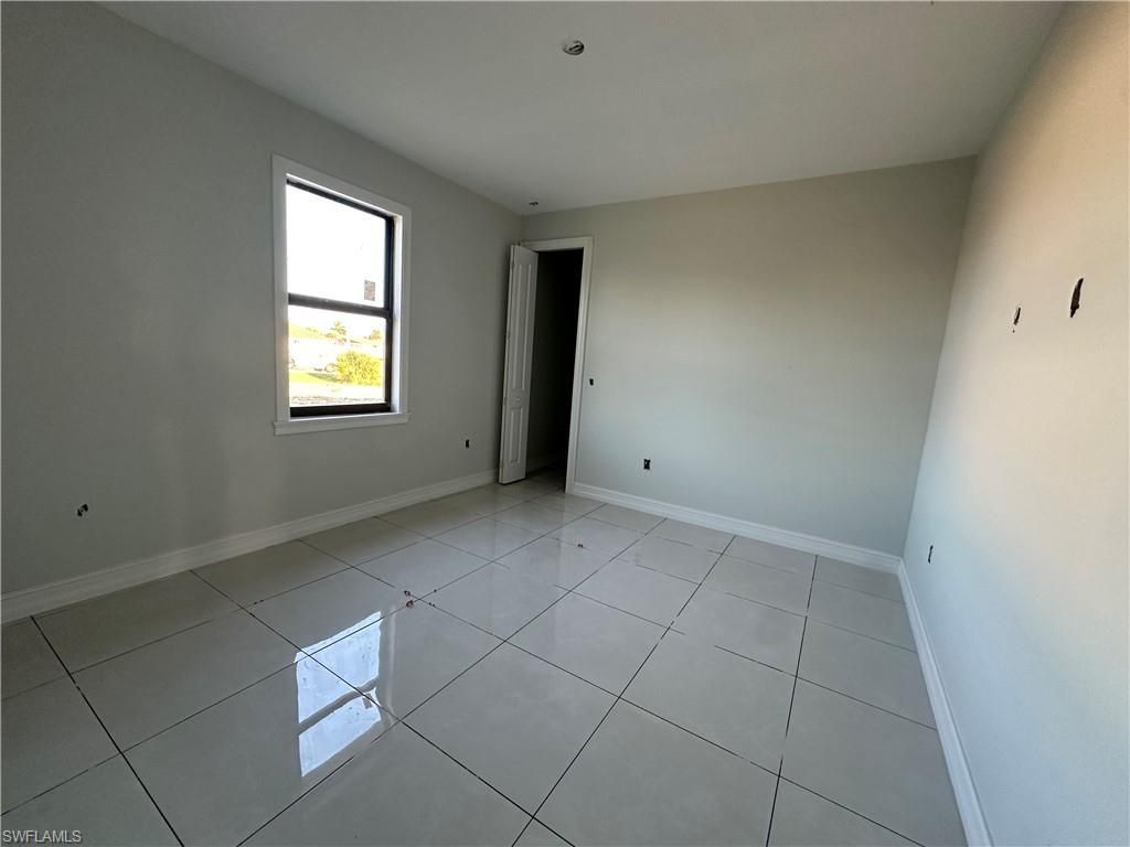 4217 NW 32nd Ter, Cape Coral, FL 33993 Photo