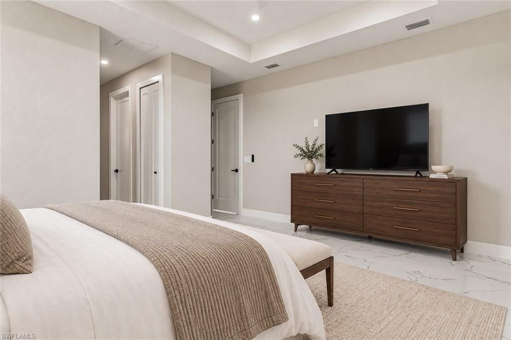 2108 NE 15th Ter, Cape Coral, FL 33909 Photo
