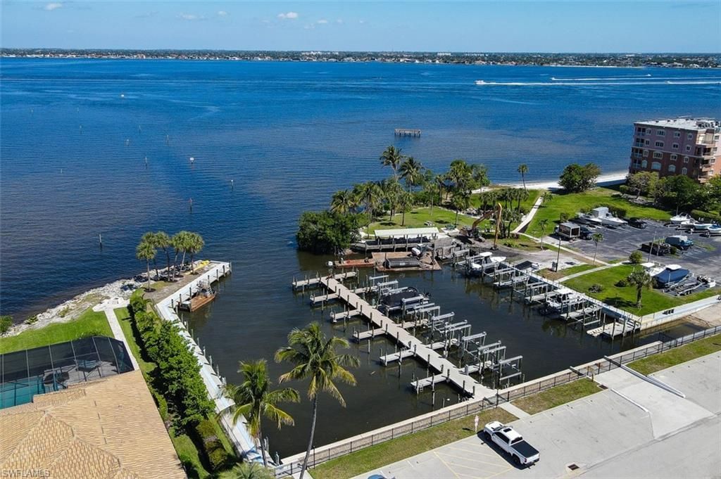 10891 Meadow Lark Cove Dr, Fort Myers, FL 33908 Photo