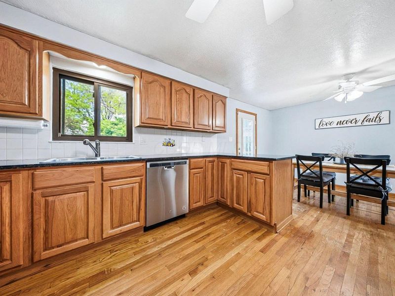 6474 Firethorn Avenue, Reynoldsburg, OH 43068 Photo 11