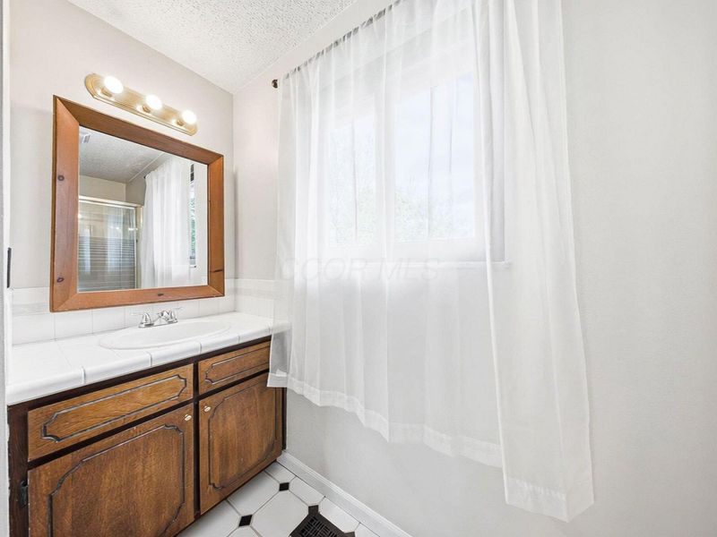 6474 Firethorn Avenue, Reynoldsburg, OH 43068 Photo 39