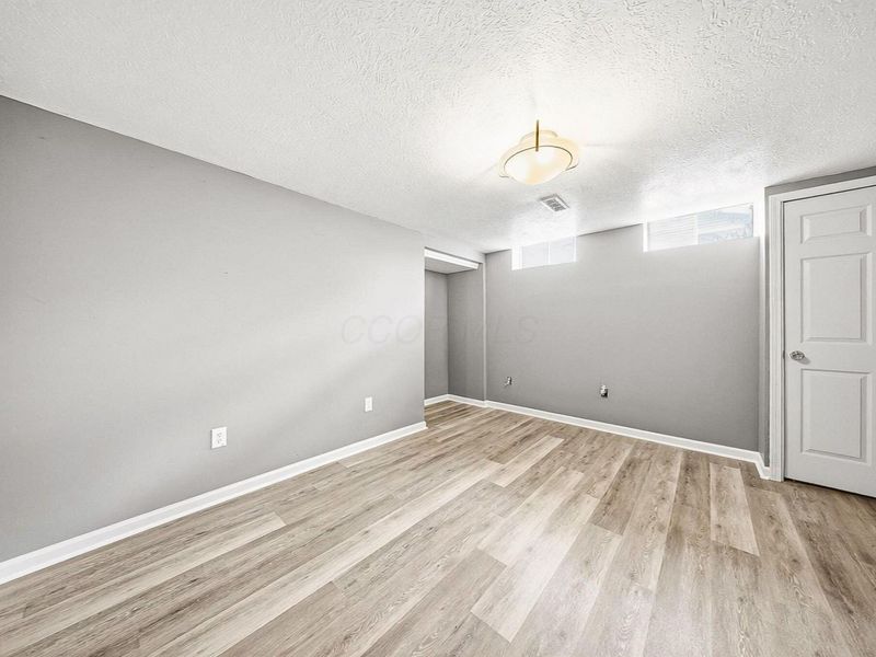 6474 Firethorn Avenue, Reynoldsburg, OH 43068 Photo 53