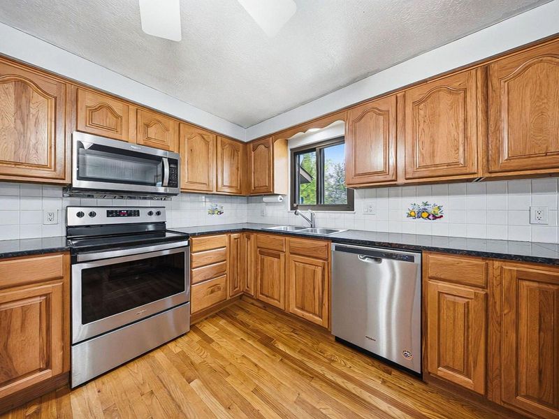 6474 Firethorn Avenue, Reynoldsburg, OH 43068 Photo 8