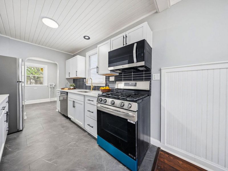 1370 S Champion Avenue, Columbus, OH 43206 Photo 16