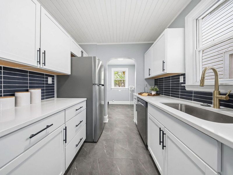 1370 S Champion Avenue, Columbus, OH 43206 Photo 18