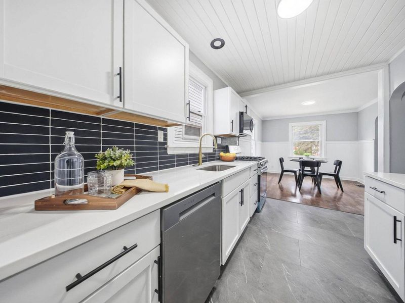 1370 S Champion Avenue, Columbus, OH 43206 Photo 19