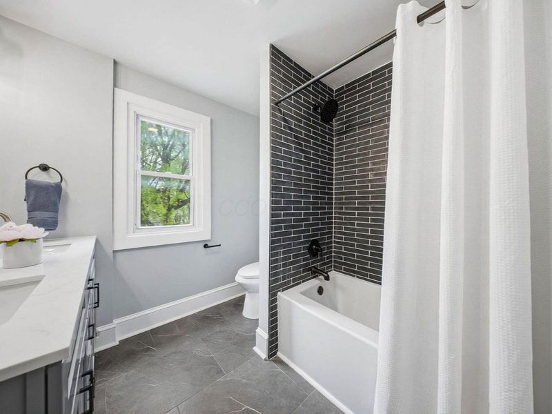 1370 S Champion Avenue, Columbus, OH 43206 Photo 23