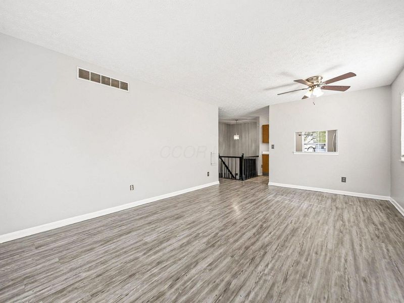 6783 Erindale Drive, Reynoldsburg, OH 43068 Photo 10