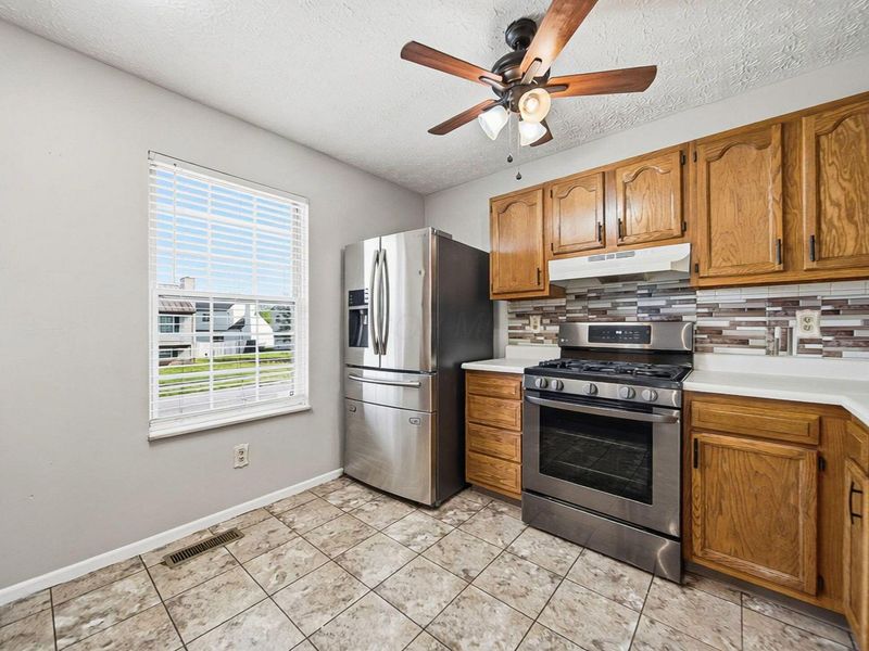 6783 Erindale Drive, Reynoldsburg, OH 43068 Photo 17