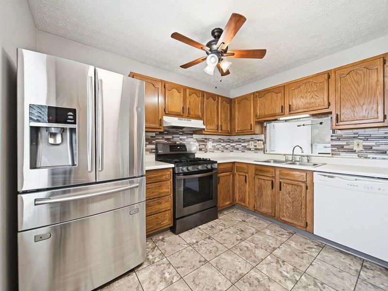 6783 Erindale Drive, Reynoldsburg, OH 43068 Photo 18