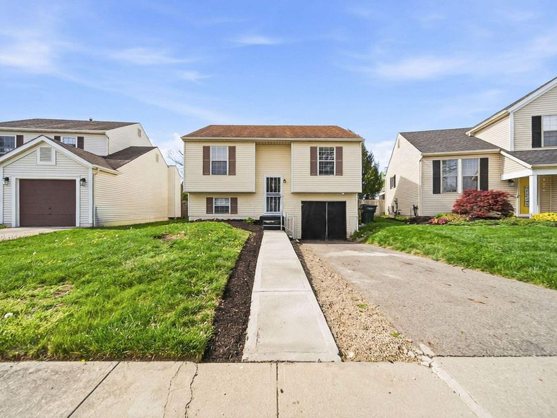 6783 Erindale Drive, Reynoldsburg, OH 43068 Photo 2